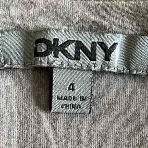 DKNY Hooded Jacket for Boys Zippered Sportswear Lightweight Breathable size 4T - Picture 3 of 6